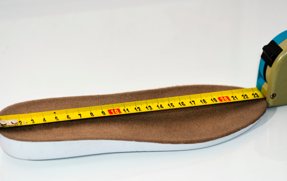 How to Choose the Right Fit for Growing Feet